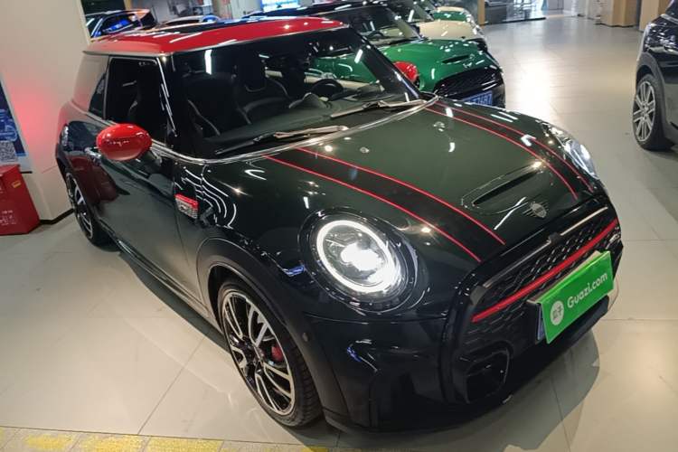 Used MINI JCW 2023 Facelift 2.0T JOHN COOPER WORKS ALL-IN Front Right 45 Deg