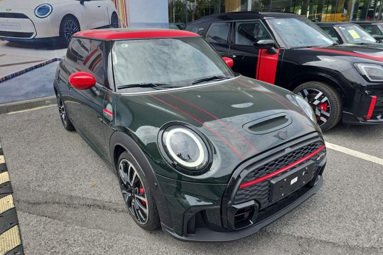 Used MINI JCW 2023 Facelift 2.0T JOHN COOPER WORKS ALL-IN Front Right 45 Deg