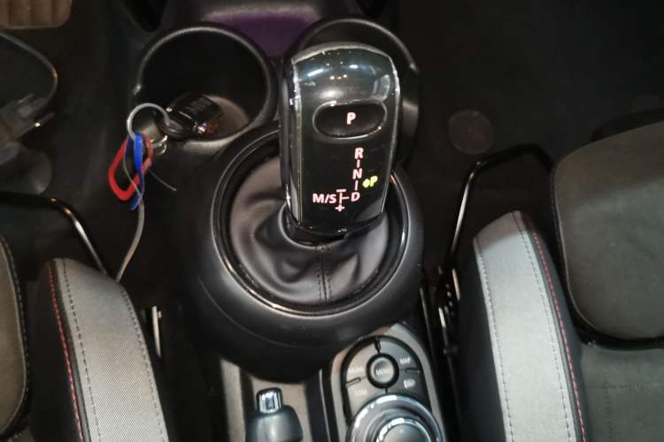 Used MINI JCW 2023 Facelift 2.0T JOHN COOPER WORKS ALL-IN Gear Lever