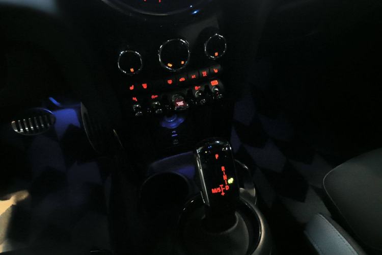 Used MINI JCW 2023 2.0T JOHN COOPER WORKS ALL-IN Gear Lever