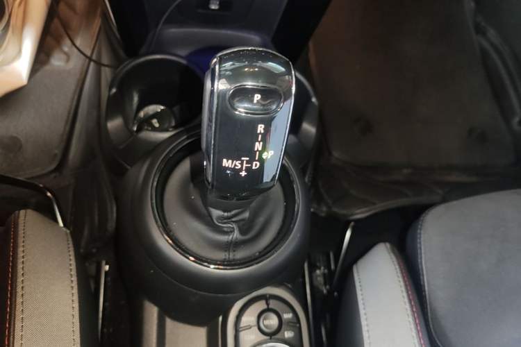 Used MINI JCW 2023 Facelift 2.0T JOHN COOPER WORKS ALL-IN Gear Lever