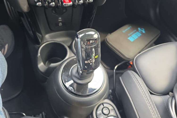 Used MINI JCW 2023 Facelift 2.0T JOHN COOPER WORKS ALL-IN Gear Lever