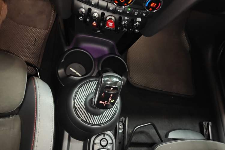Used MINI JCW 2023 Facelift 2.0T JOHN COOPER WORKS ALL-IN Gear Lever