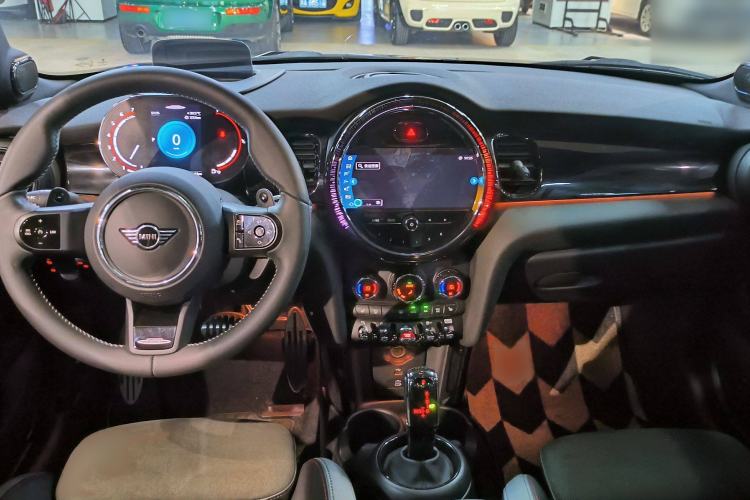 Used MINI JCW 2023 2.0T JOHN COOPER WORKS ALL-IN Interior 2
