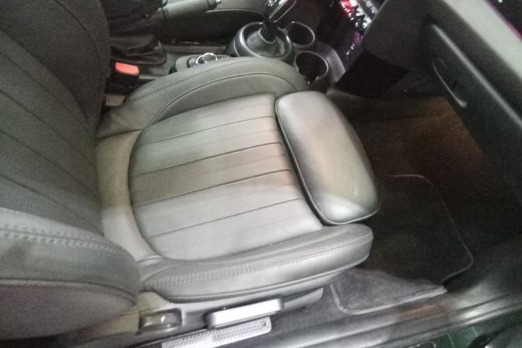 Used MINI JCW 2023 2.0T JOHN COOPER WORKS ALL-IN Interior 2