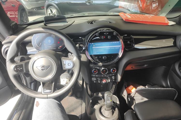 Used MINI JCW 2023 2.0T JOHN COOPER WORKS ALL-IN Interior 2