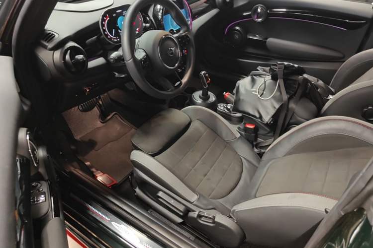 Used MINI JCW 2023 Facelift 2.0T JOHN COOPER WORKS ALL-IN Left Front Seat