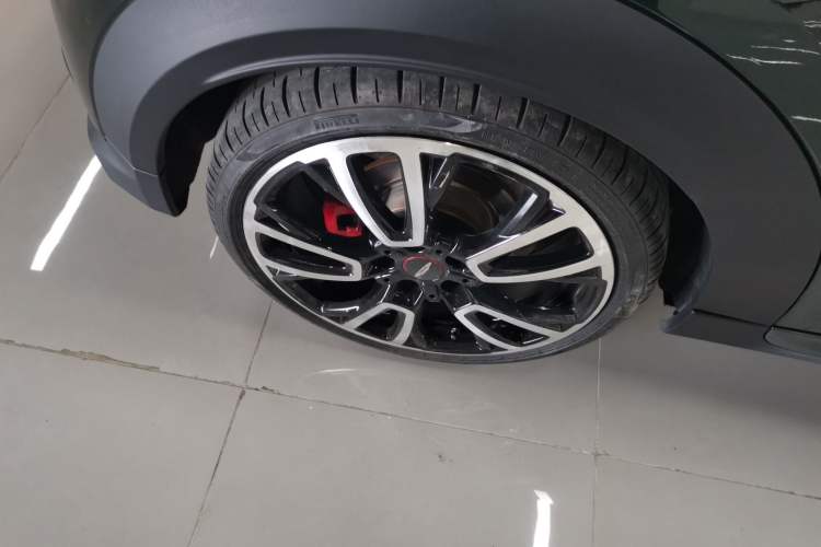 Used MINI JCW 2023 Facelift 2.0T JOHN COOPER WORKS ALL-IN Right Rear Wheel Hub