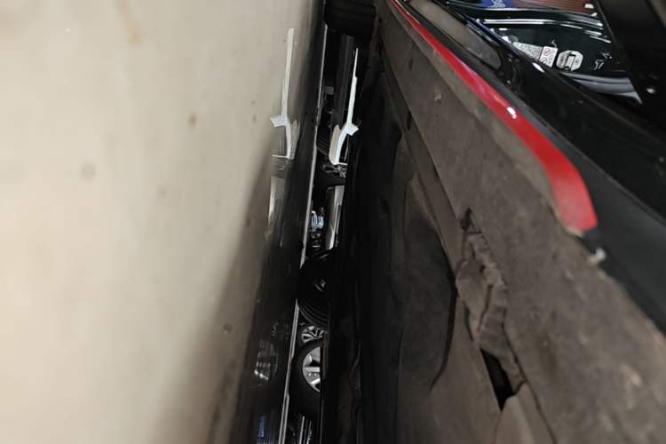 Used MINI JCW 2023 Facelift 2.0T JOHN COOPER WORKS ALL-IN Right Side Sill