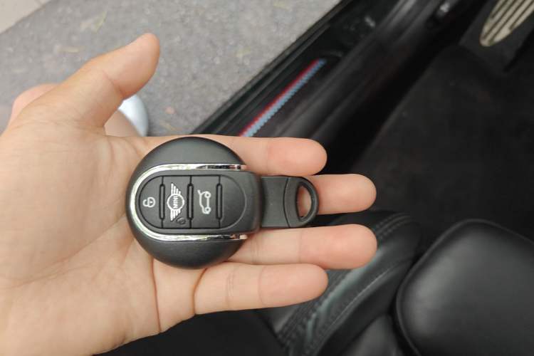 Used MINI JCW 2023 Facelift 2.0T JOHN COOPER WORKS ALL-IN Vehicle Key