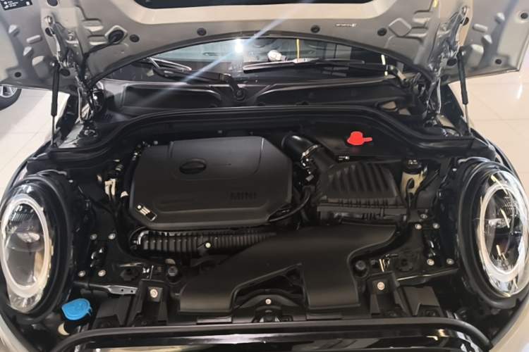 Used MINI JCW 2023 Facelift 2.0T JOHN COOPER WORKS ALL-IN Engine Bay