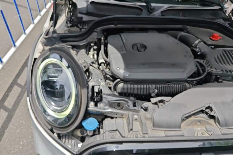 Used MINI JCW 2023 Facelift 2.0T JOHN COOPER WORKS ALL-IN Engine Bay Right