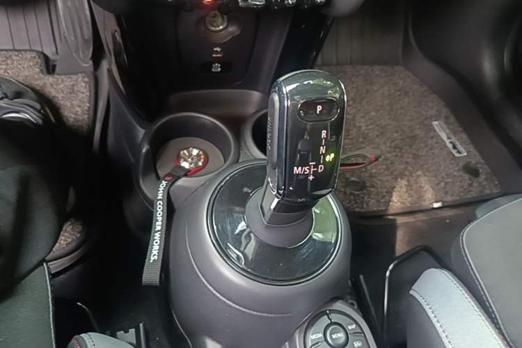 Used MINI JCW 2023 Facelift 2.0T JOHN COOPER WORKS ALL-IN Gear Lever
