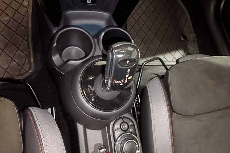 Used MINI JCW 2023 Facelift 2.0T JOHN COOPER WORKS ALL-IN Gear Lever