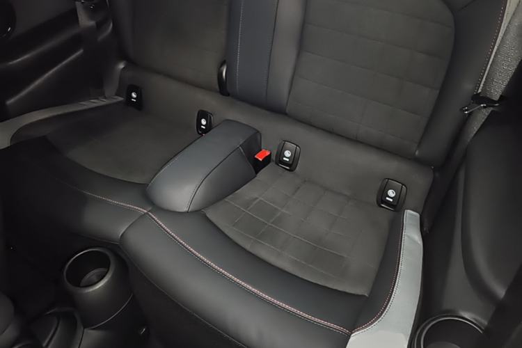 Used MINI JCW 2023 Facelift 2.0T JOHN COOPER WORKS ALL-IN Left Rear Seat