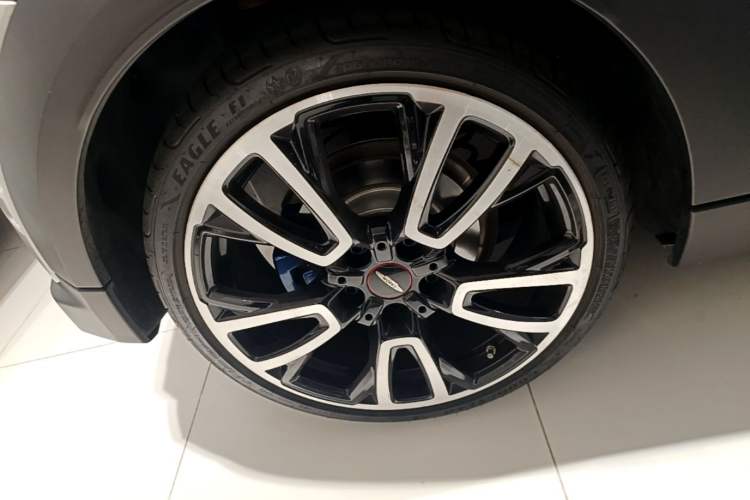Used MINI JCW 2023 Facelift 2.0T JOHN COOPER WORKS ALL-IN Right Rear Wheel Hub