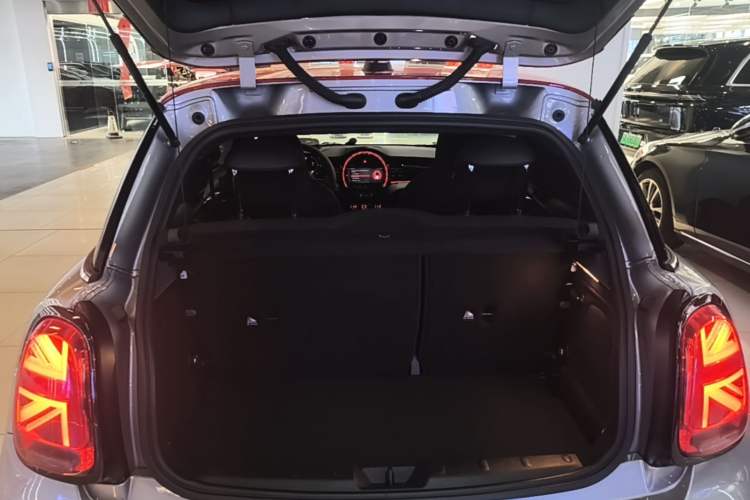 Used MINI JCW 2023 Facelift 2.0T JOHN COOPER WORKS ALL-IN Trunk