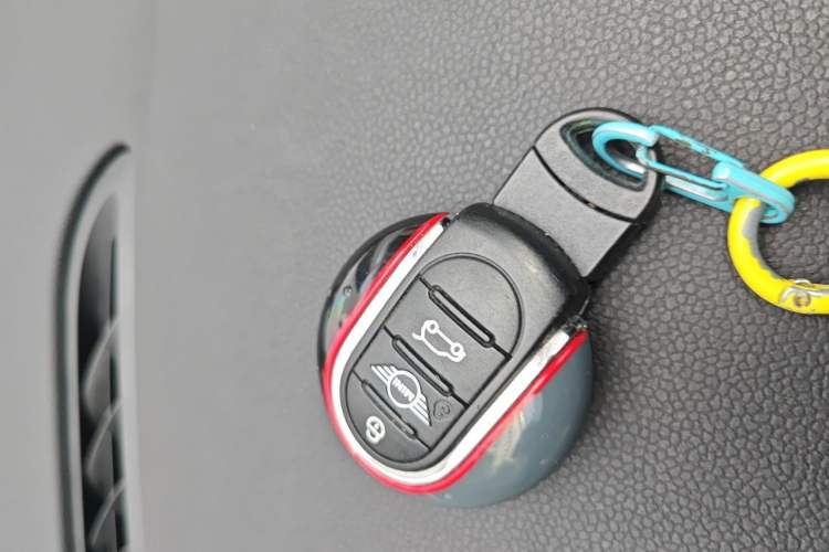 Used MINI JCW 2023 Facelift 2.0T JOHN COOPER WORKS ALL-IN Vehicle Key