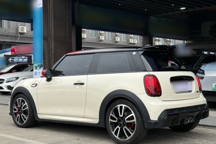 Used MINI JCW 2023 2.0T JOHN COOPER WORKS Pat Moss Commemorative Edition Exterior 3