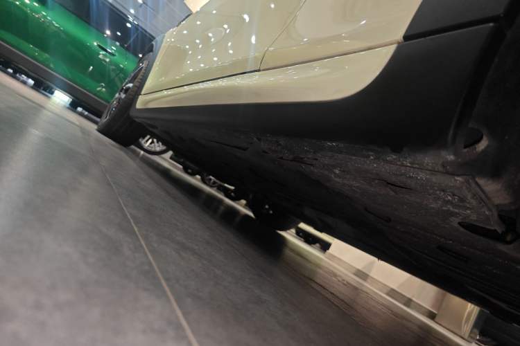 Used MINI JCW 2023 2.0T JOHN COOPER WORKS Pat Moss Commemorative Edition Left Side Sill