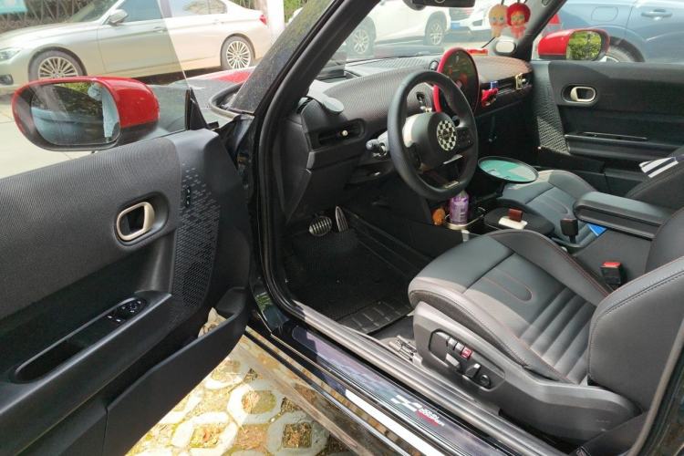 Used MINI JCW 2025 JOHN COOPER WORKS Driver Seat