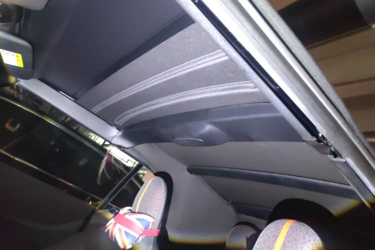 Used MINI JCW 2025 JOHN COOPER WORKS CABRIO Headliner