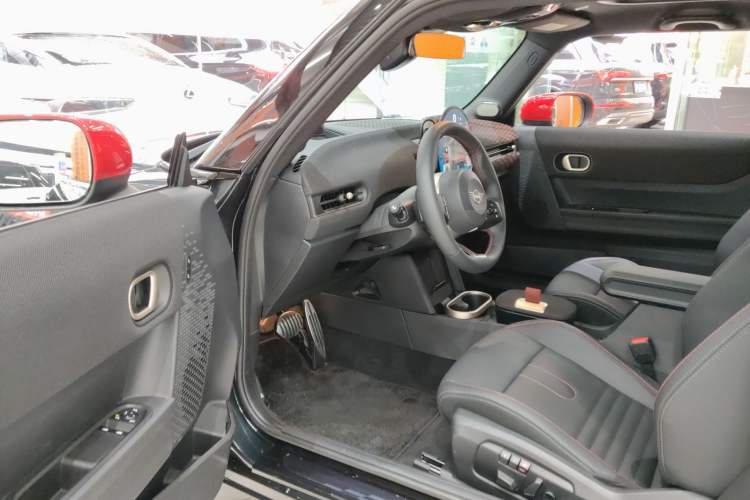 Used MINI JCW 2025 JOHN COOPER WORKS Driver Seat