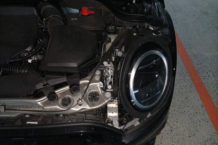 Used MINI JCW 2025 JOHN COOPER WORKS Engine Bay Left