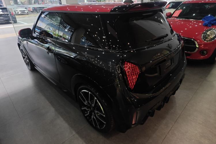 Used MINI JCW 2025 JOHN COOPER WORKS Exterior 2
