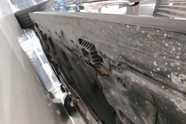 Used MINI JCW 2025 JOHN COOPER WORKS Left Side Sill