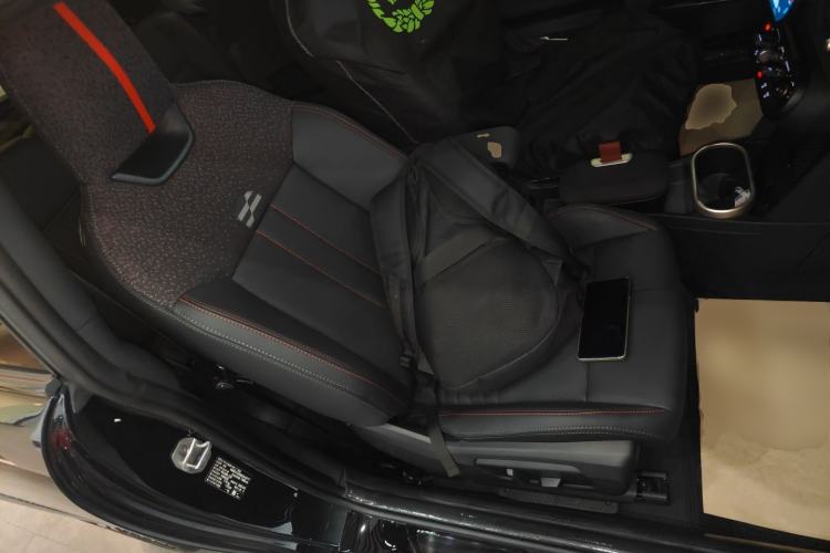 Used MINI JCW 2025 JOHN COOPER WORKS Right Front Seat