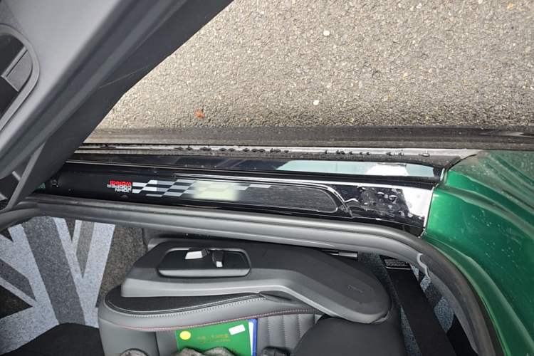 Used MINI JCW 2025 JOHN COOPER WORKS Right Side Sill