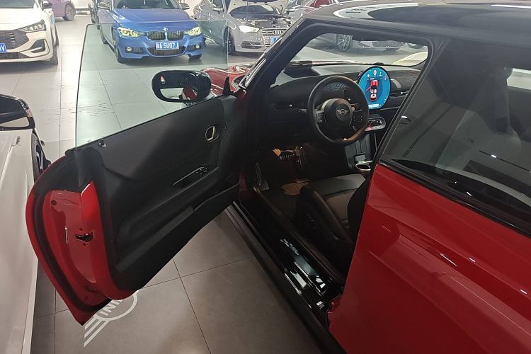 Used MINI JCW 2025 JOHN COOPER WORKS Driver Seat