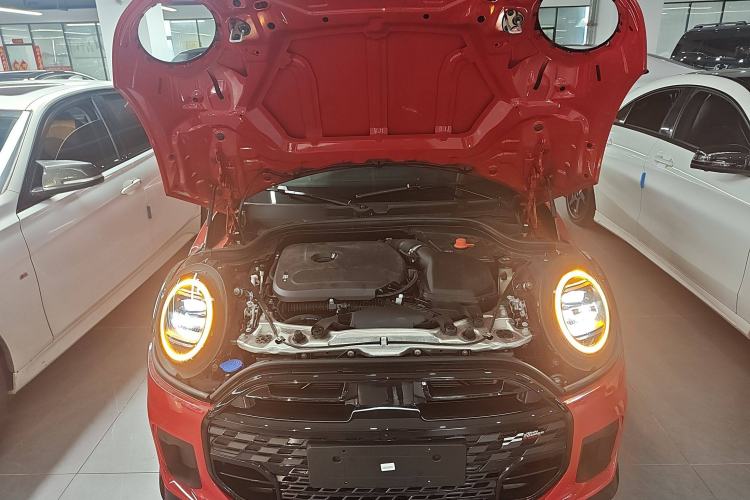 Used MINI JCW 2025 JOHN COOPER WORKS Engine Bay