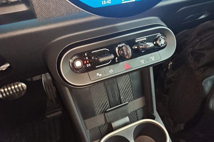 Used MINI JCW 2025 JOHN COOPER WORKS Gear Lever