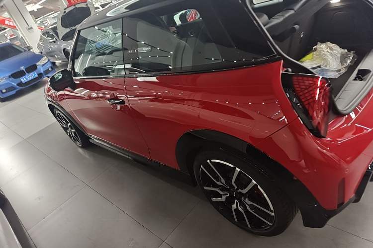 Used MINI JCW 2025 JOHN COOPER WORKS Left Rear Door Interior