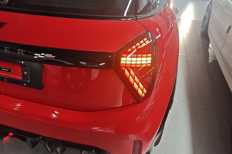 Used MINI JCW 2025 JOHN COOPER WORKS Right Rear Taillight
