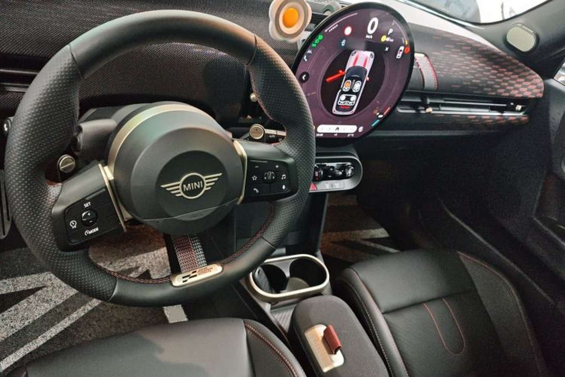 Used MINI JCW 2025 JOHN COOPER WORKS Center Console
