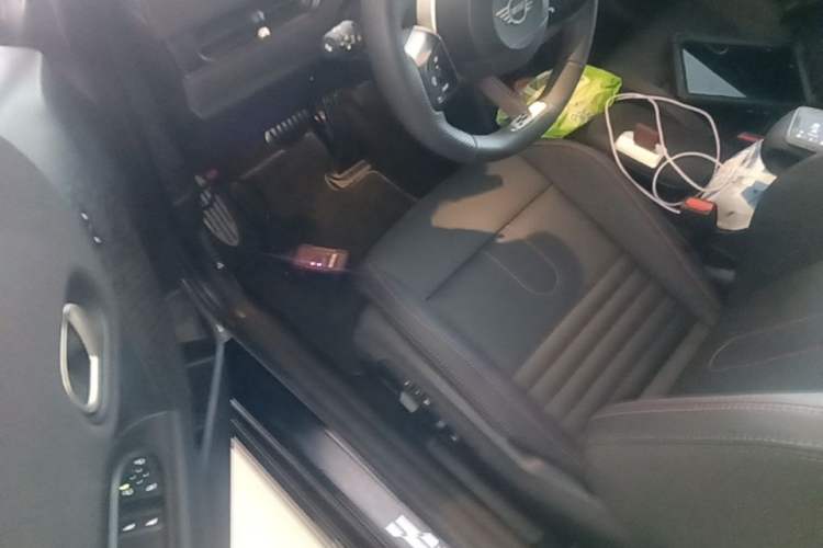 Used MINI JCW 2025 JOHN COOPER WORKS Driver Seat