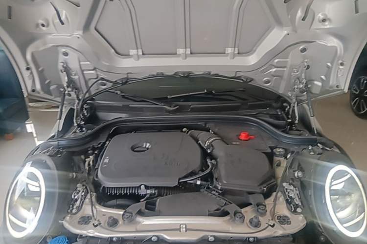Used MINI JCW 2025 JOHN COOPER WORKS Engine Bay