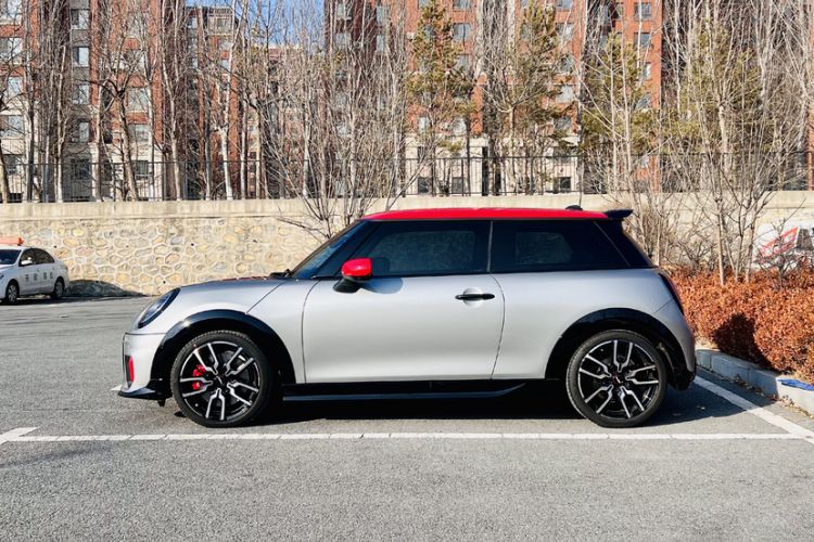 Used MINI JCW 2025 JOHN COOPER WORKS Exterior 6