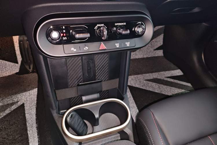 Used MINI JCW 2025 JOHN COOPER WORKS Gear Lever