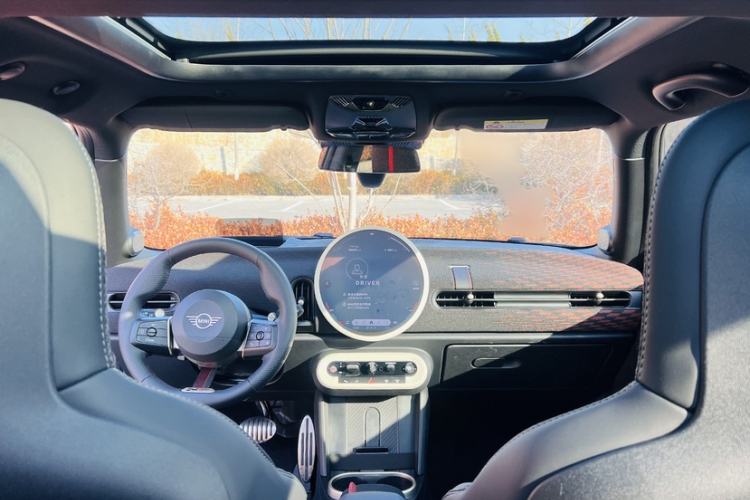 Used MINI JCW 2025 JOHN COOPER WORKS Interior 1