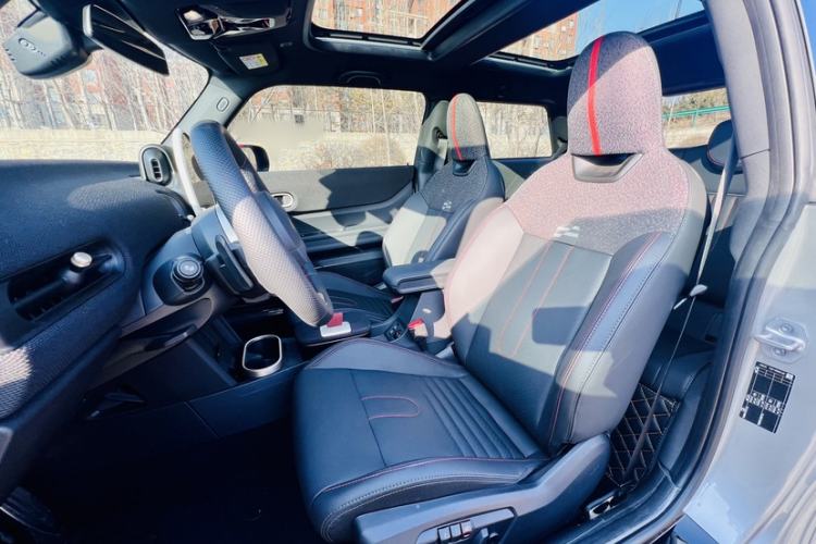 Used MINI JCW 2025 JOHN COOPER WORKS Left Front Seat