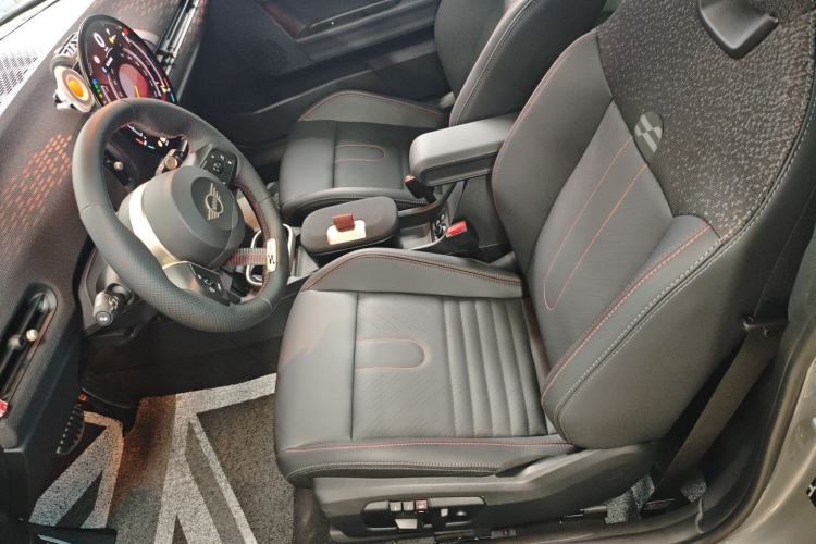 Used MINI JCW 2025 JOHN COOPER WORKS Left Front Seat