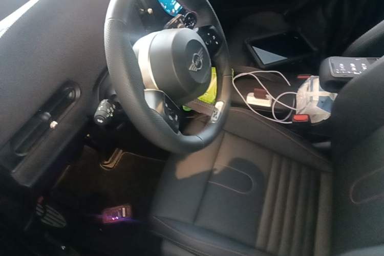 Used MINI JCW 2025 JOHN COOPER WORKS Left Front Seat