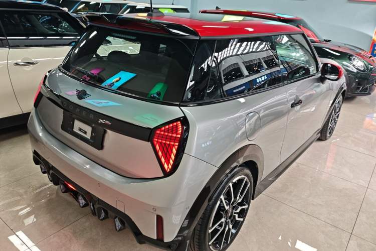 Used MINI JCW 2025 JOHN COOPER WORKS Rear Right 45 Deg