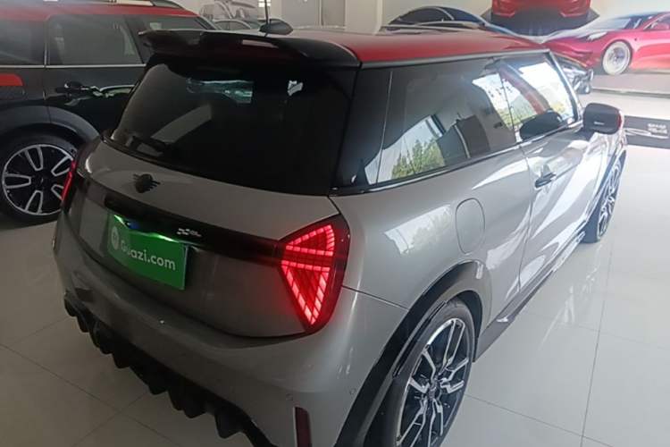 Used MINI JCW 2025 JOHN COOPER WORKS Rear Right 45 Deg