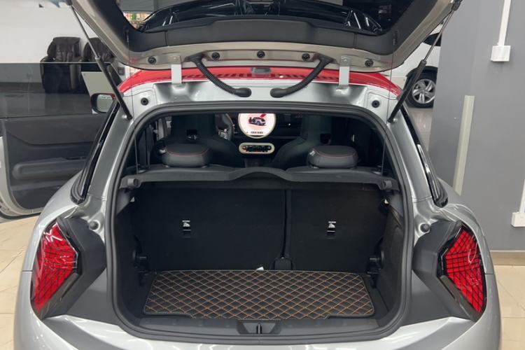 Used MINI JCW 2025 JOHN COOPER WORKS Trunk