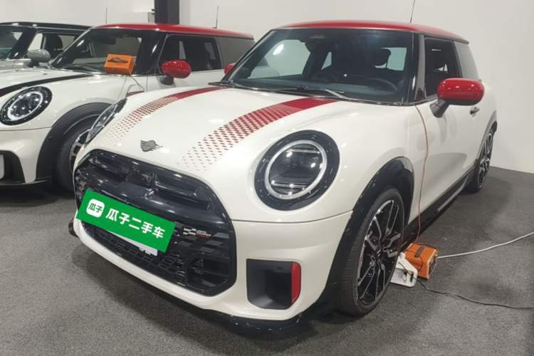 MINI JCW 2025 JOHN COOPER WORKS de segunda mano Guazi used car, China used car export, Used car for sale, Used  cars, Cheapest cars for sale